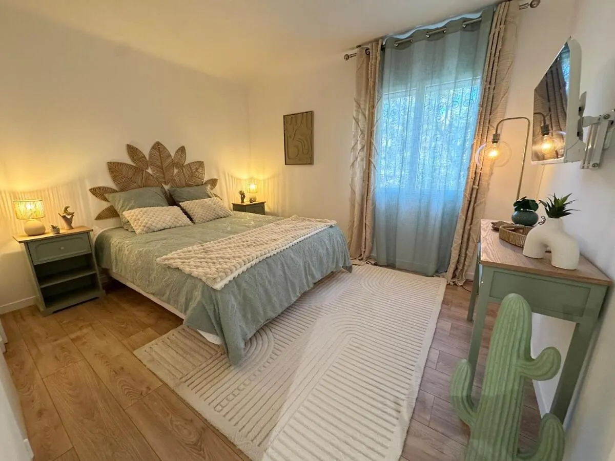 Logement Vue Mer Et Plage A Pied Sainte-Maxime Francia
