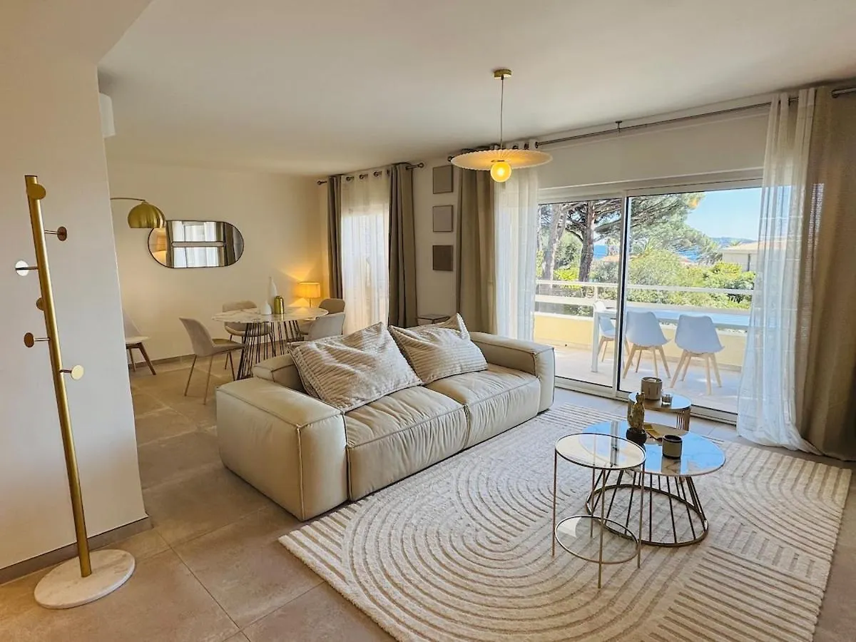 Logement Vue Mer Et Plage A Pied Sainte-Maxime